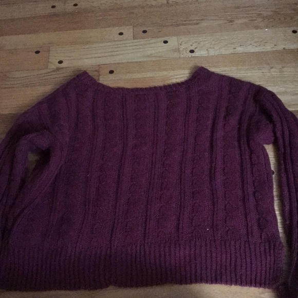 Red sweater - Picture 2 of 2